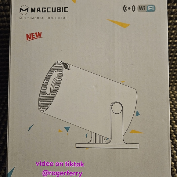 Multimedia Projector - White - Picture 1 of 4